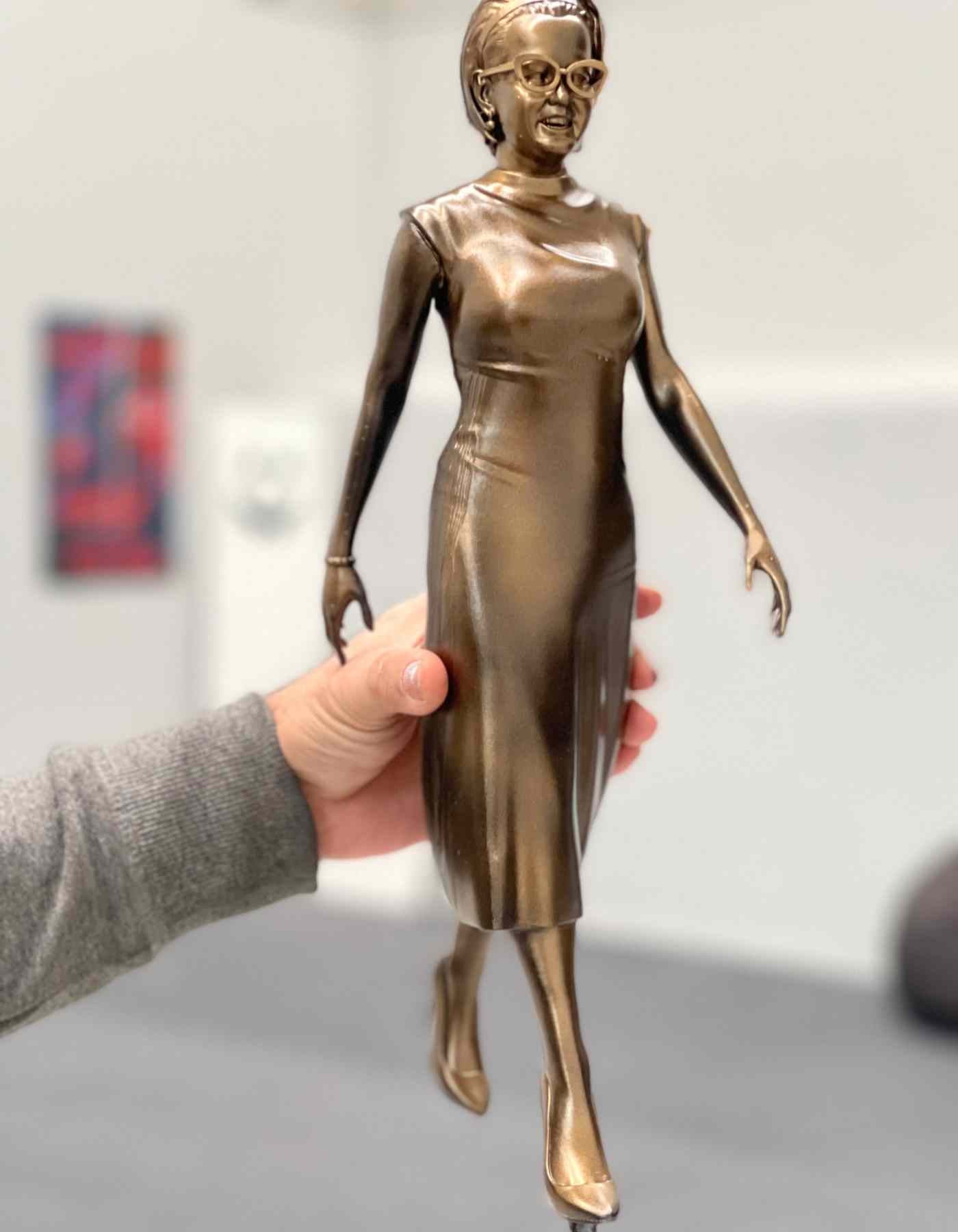 Why Custom Gifts Are Replacing Generic Corporate Gifts : custom made corporate gifts