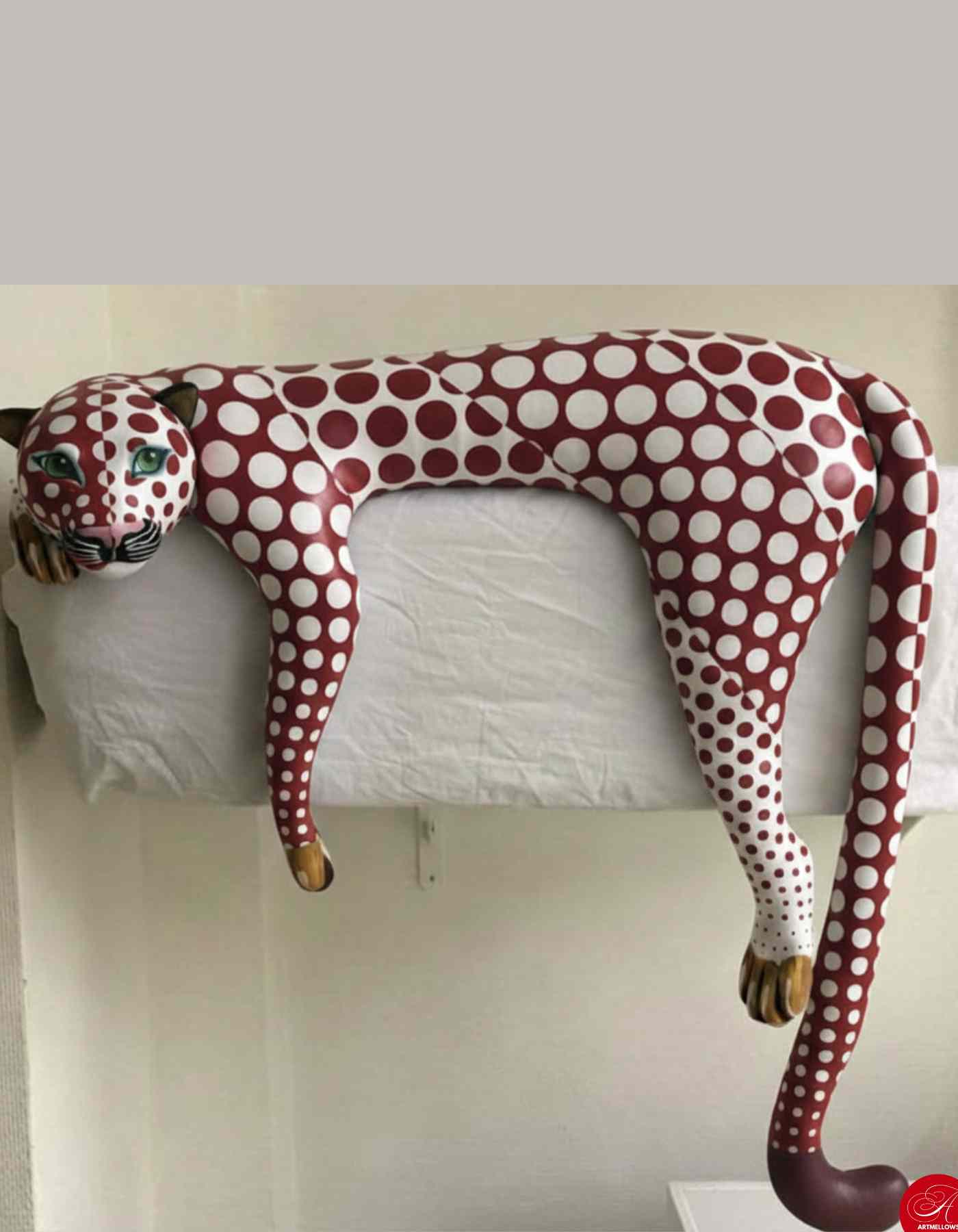 Animal Art Decor: Luxe Statement Pieces for Modern Spaces