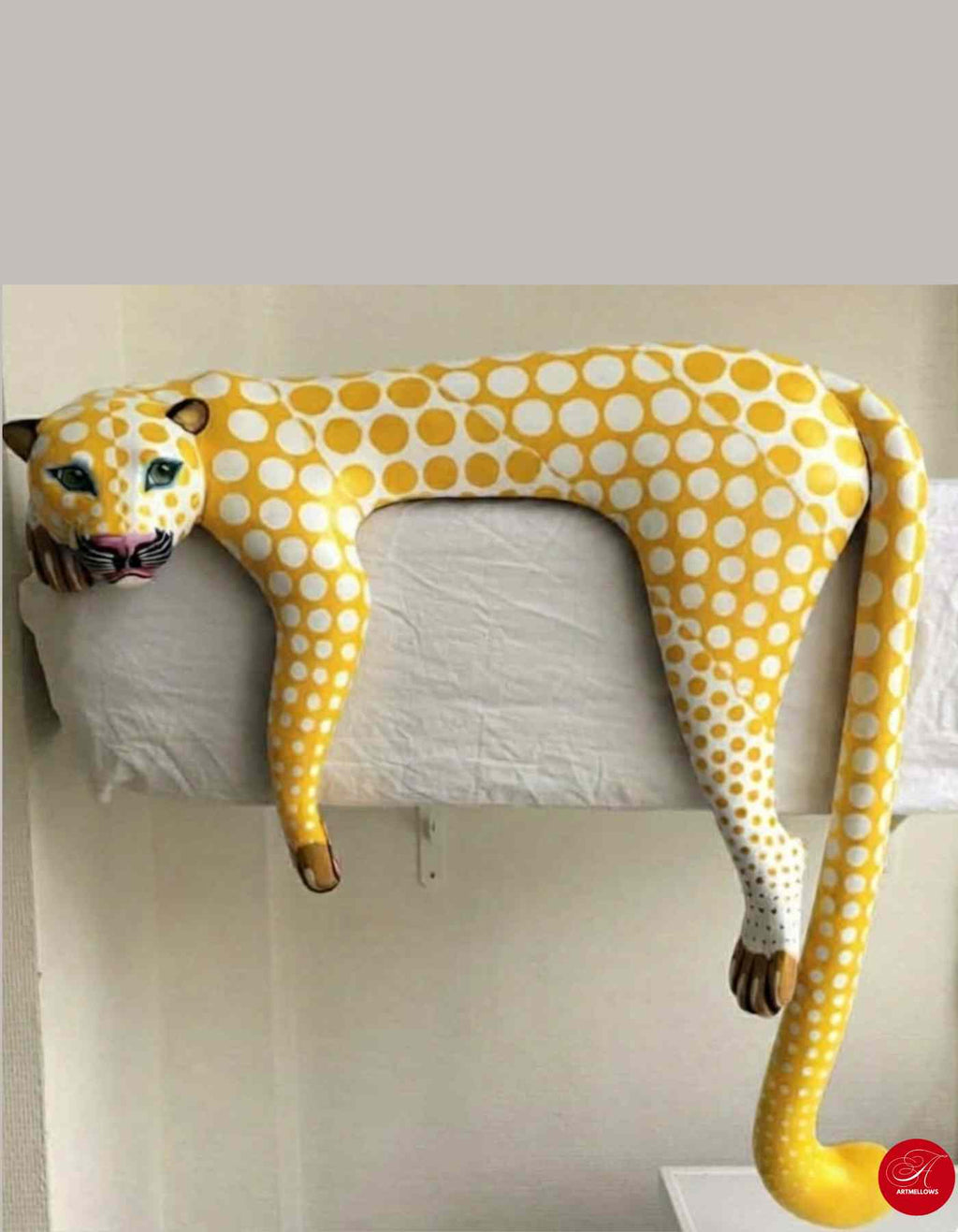 Animal Art Decor: Luxe Statement Pieces for Modern Spaces