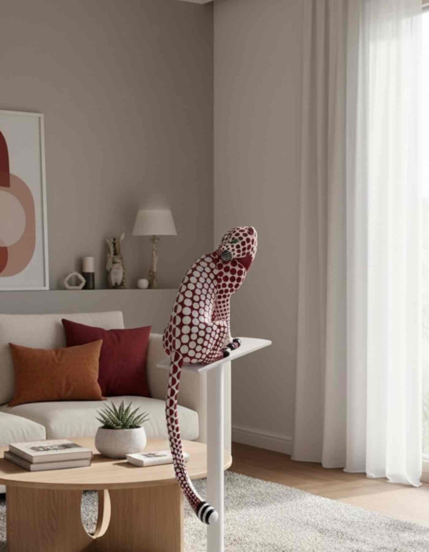 Animal Art Decor: Luxe Statement Pieces for Modern Spaces