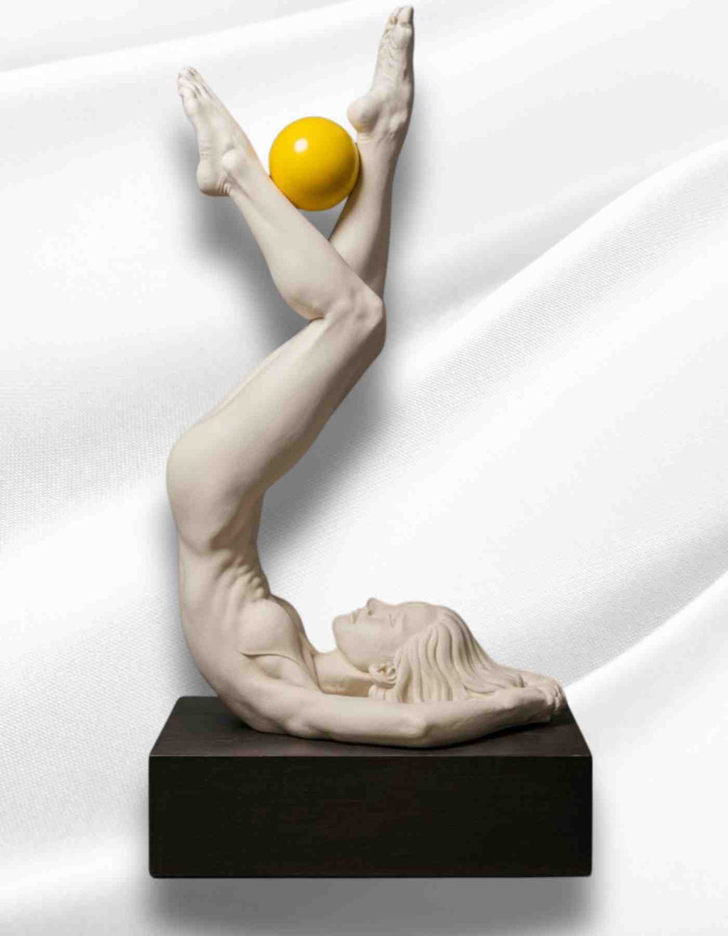 Yuri Design |  Statement Sculpture for Entryway Corners