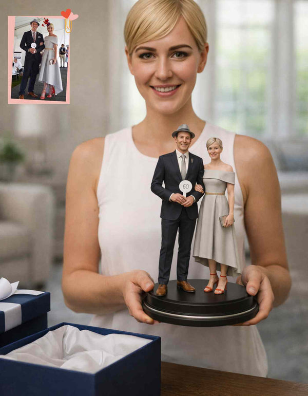 3D couple figurines, crafted in any pose you love