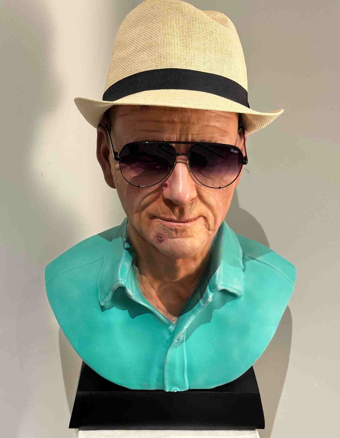 Customized Life-Size Head Sculpt & Headphone Stand - Unique Design