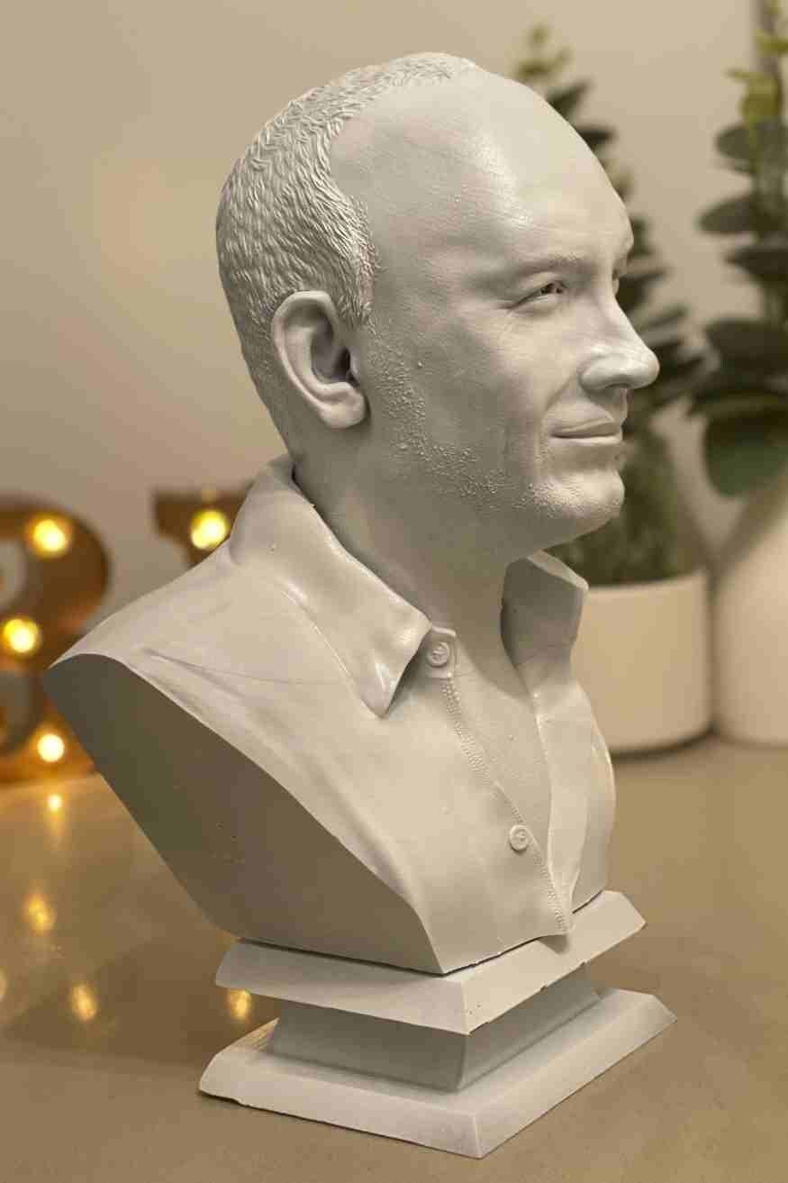 Custom retirement gifts : Personalized Custom 3D Sculpt of Retirees